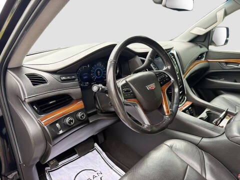 2019 Cadillac Escalade ESV Luxury