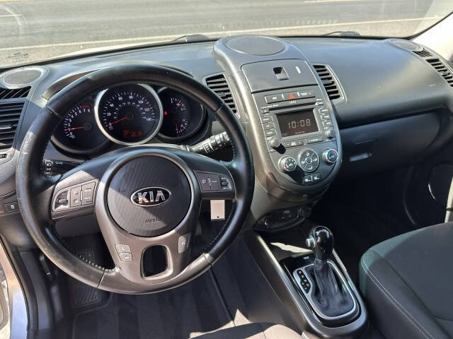2013 Kia Soul +