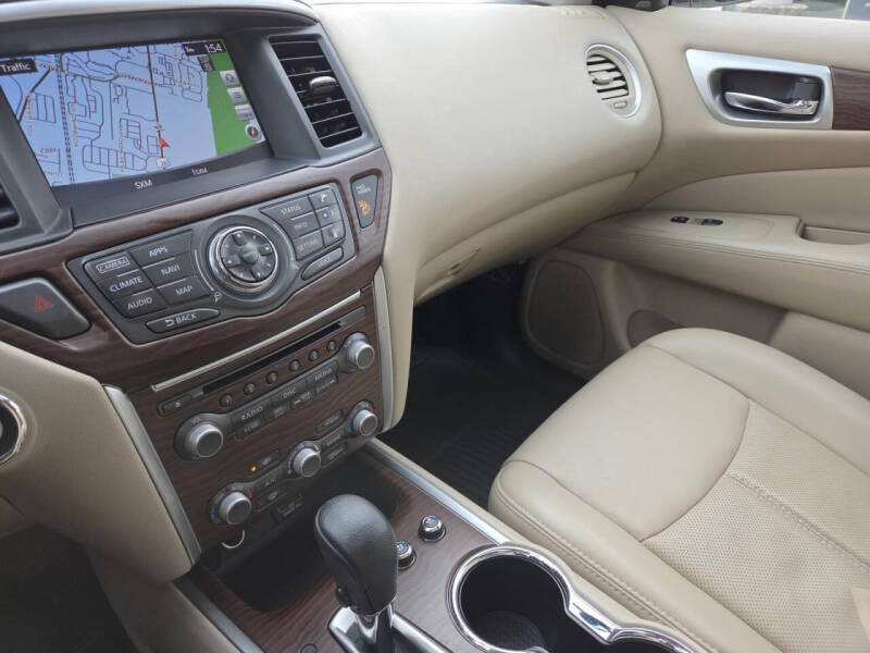 2018 Nissan Pathfinder Platinum