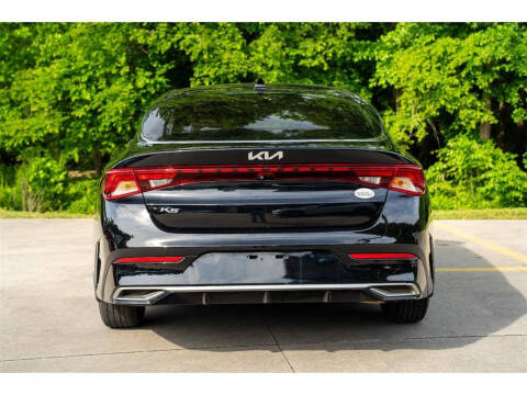 2022 Kia K5