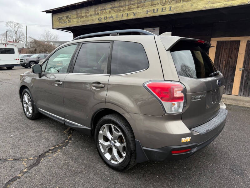 2017 Subaru Forester 2.5i Touring