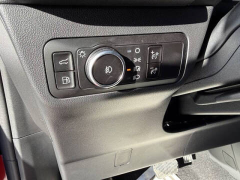 2025 Ford Escape Hybrid ST-Line Select