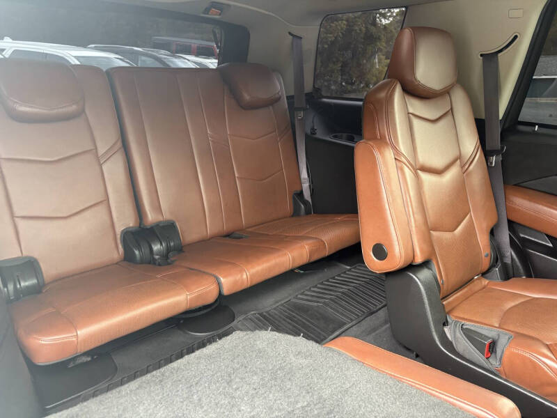 2015 Cadillac Escalade Luxury