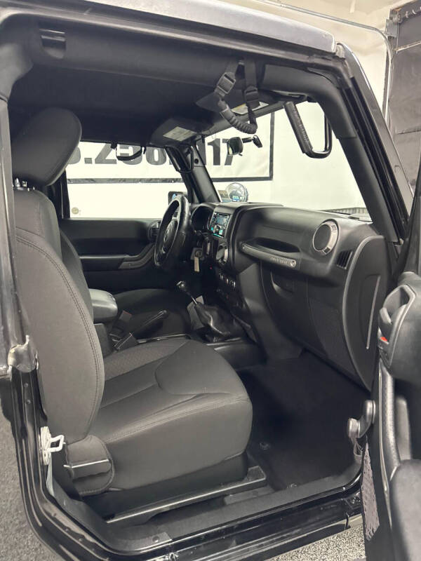 2017 Jeep Wrangler Sport