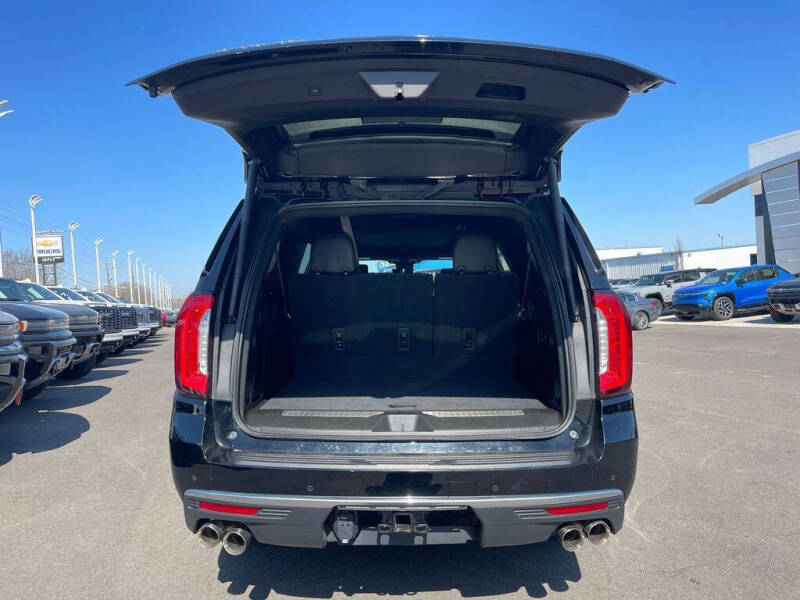 2023 GMC Yukon XL Denali