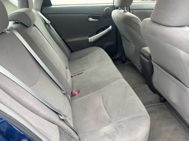 2010 Toyota Prius III