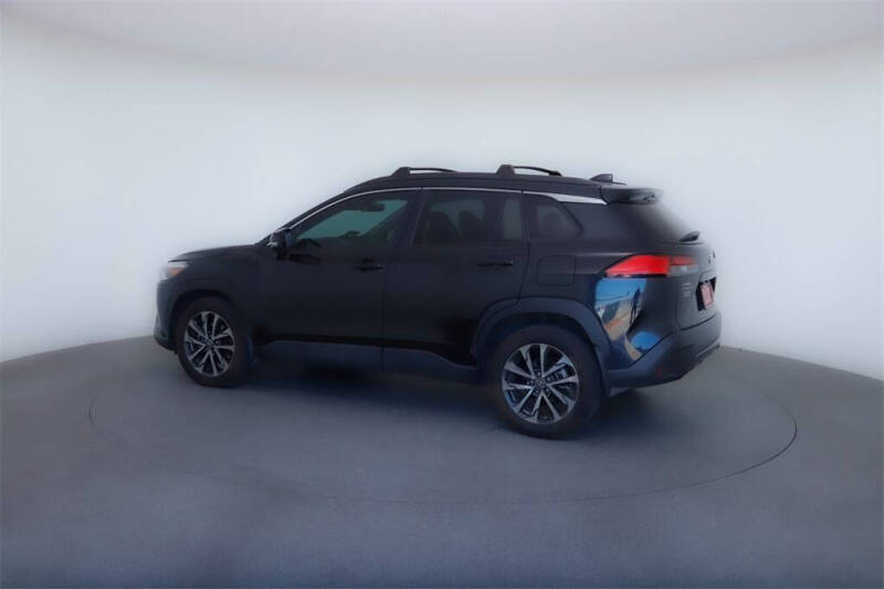 2022 Toyota Corolla Cross XLE