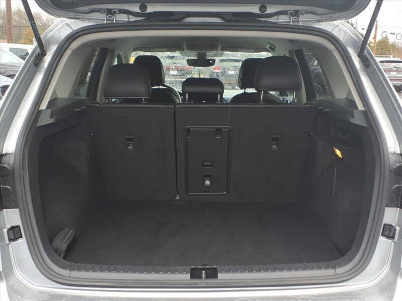 2023 Volkswagen Taos SE 4Motion