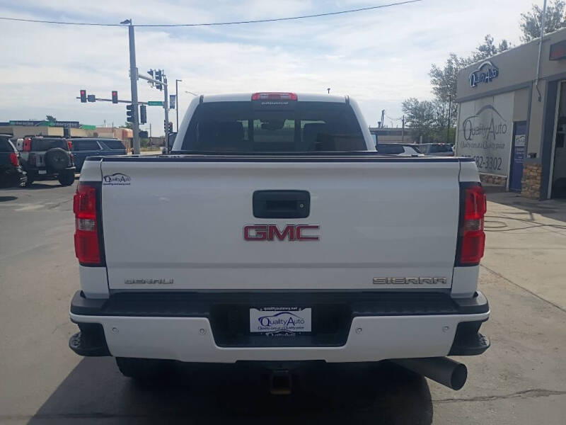 2015 GMC Sierra 2500HD Denali