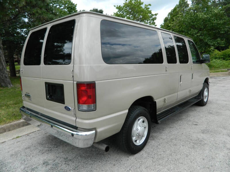 2008 Ford E-Series E-350 SD XLT