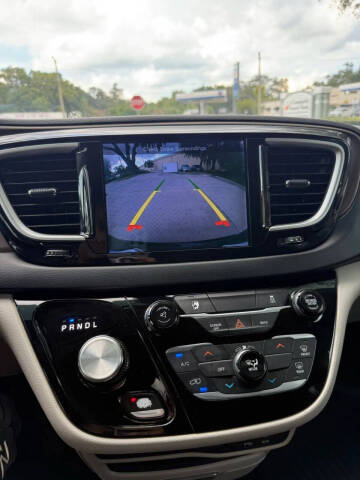 2017 Chrysler Pacifica Touring