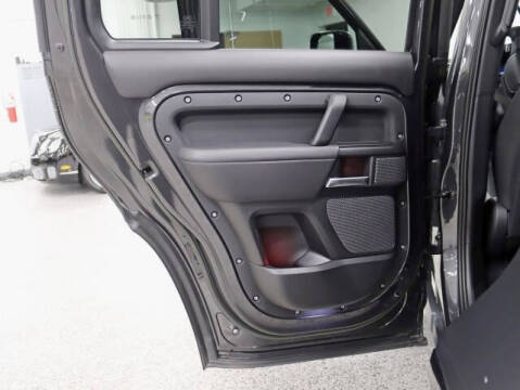 2023 Land Rover Defender