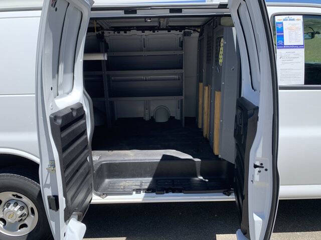 2024 Chevrolet Express 2500