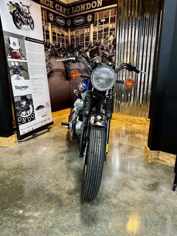 2000 Kawasaki W650 Cafe Race