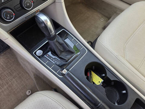 2015 Volkswagen Passat 1.8T Limited Edition