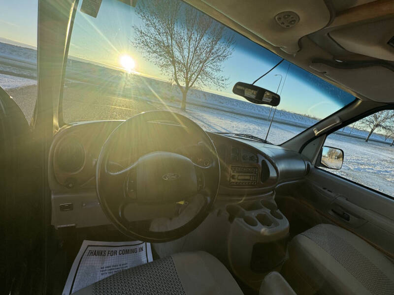 2002 Ford E-Series
