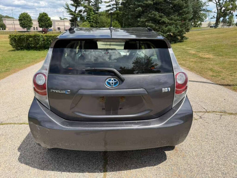 2012 Toyota Prius c One