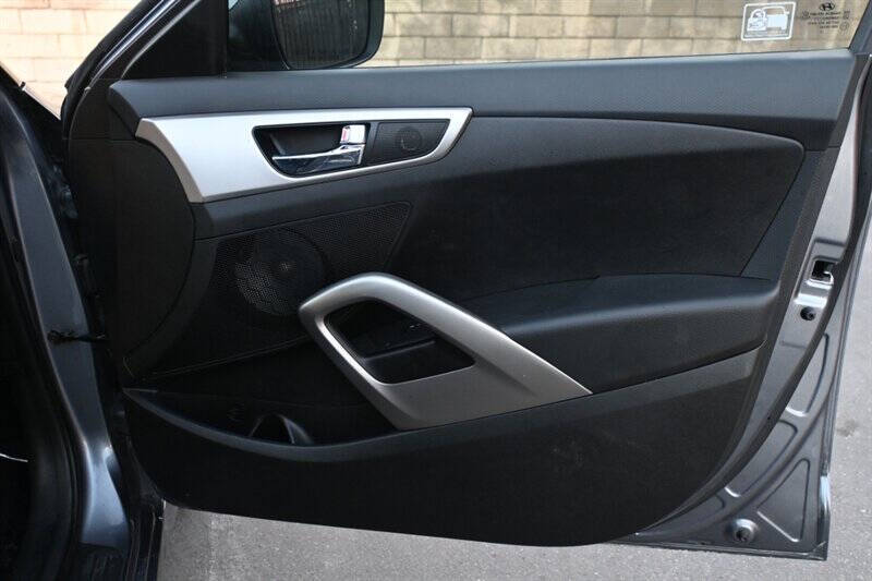 2017 Hyundai Veloster