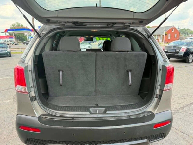 2011 Kia Sorento LX