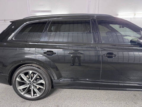 2024 Audi SQ7 4.0T quattro Premium Plus