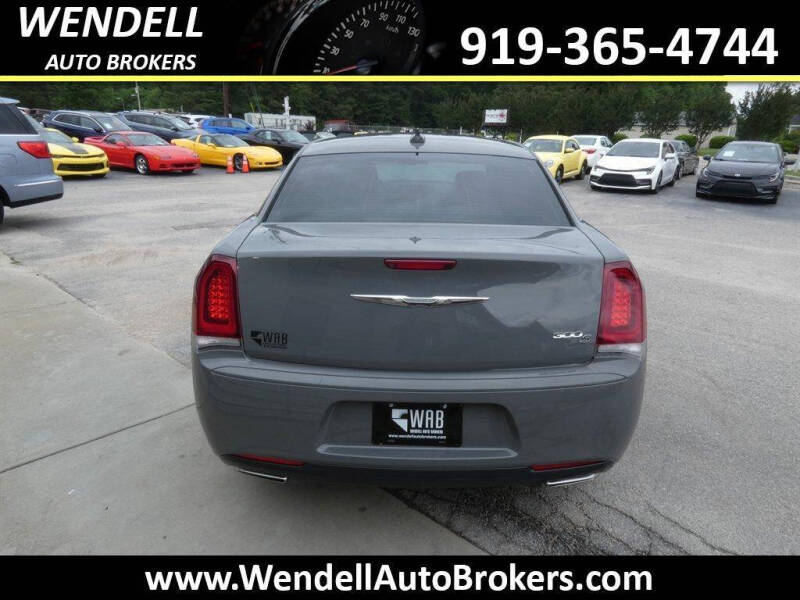 2019 Chrysler 300 S