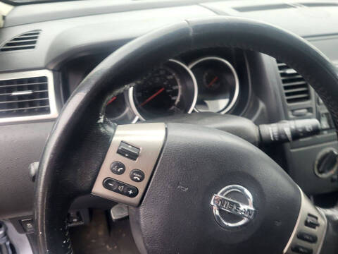 2010 Nissan Versa 1.8 S