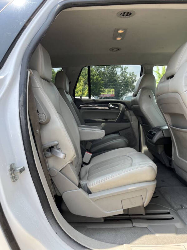 2017 Buick Enclave Leather