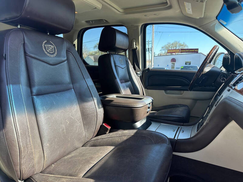 2014 Cadillac Escalade Platinum
