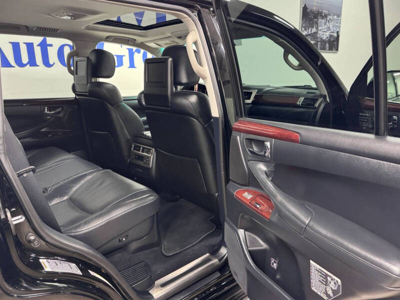 2014 Lexus LX 570