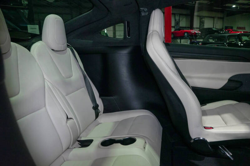 2022 Tesla Model X Plaid