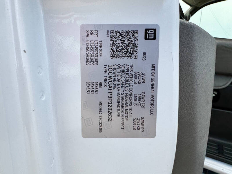 2023 Chevrolet Express 2500