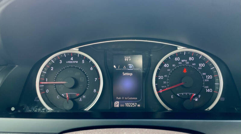 2017 Toyota Camry SE