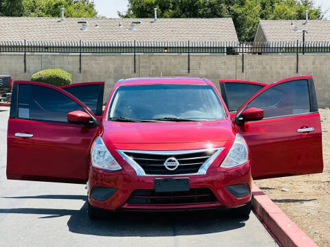 2018 Nissan Versa SV