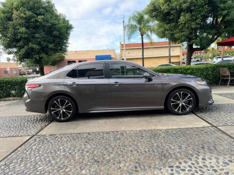 2019 Toyota Camry Hybrid