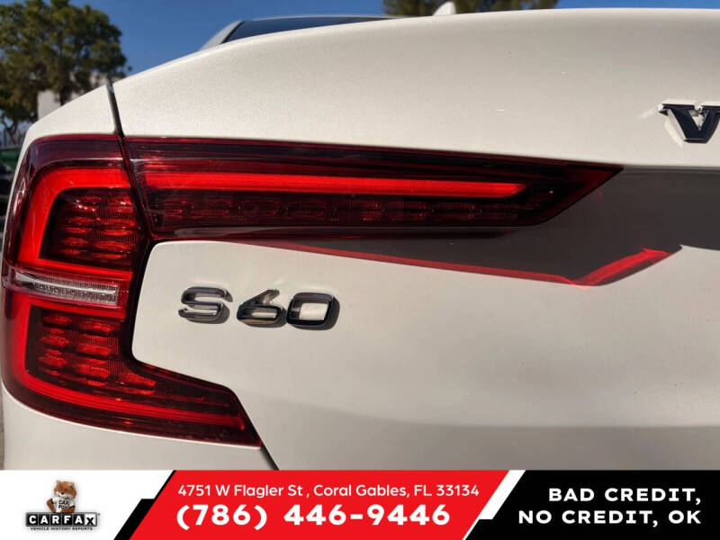 2020 Volvo S60 T5 Momentum