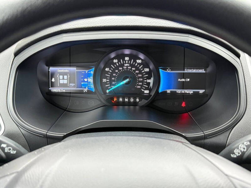 2022 Ford Edge SE