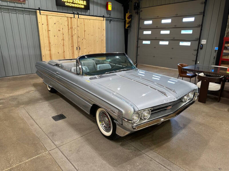 1961 Oldsmobile Starfire
