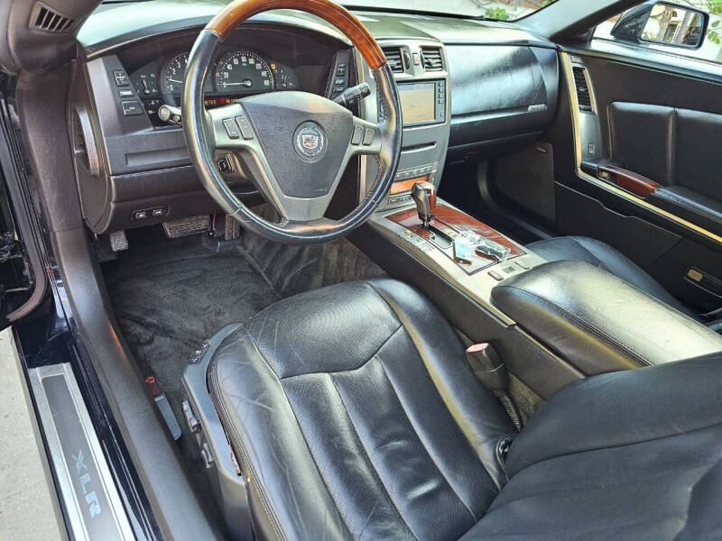 2005 Cadillac XLR