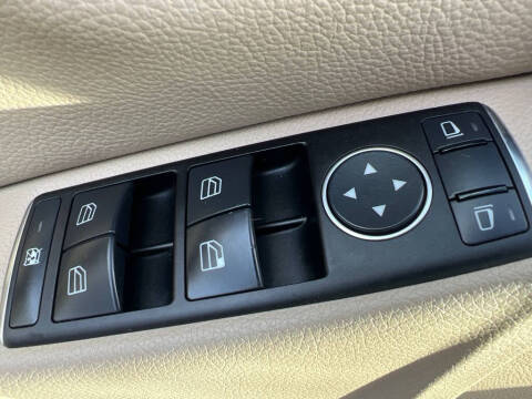 2012 Mercedes-Benz C-Class