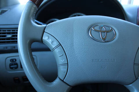 2004 Toyota Sienna XLE Limited 7 Passenger