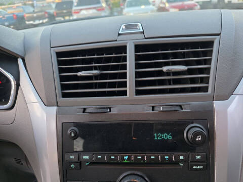 2011 Chevrolet Traverse LT