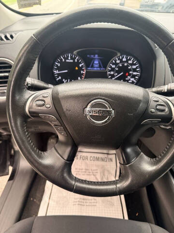2019 Nissan Pathfinder SL