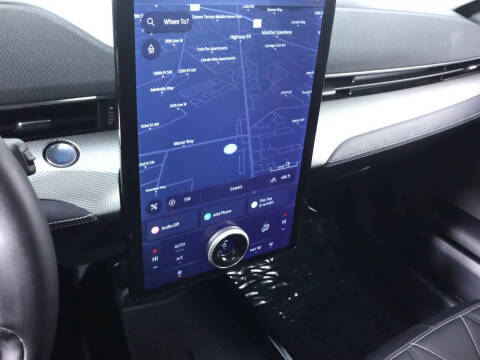 2022 Ford Mustang Mach-E Select