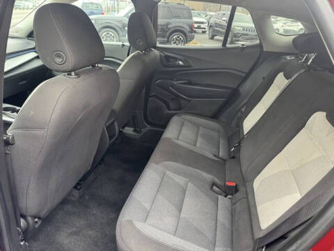 2025 Chevrolet Trax LS