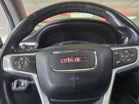 2017 GMC Acadia SLE-2