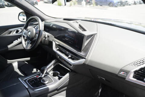 2025 BMW XM