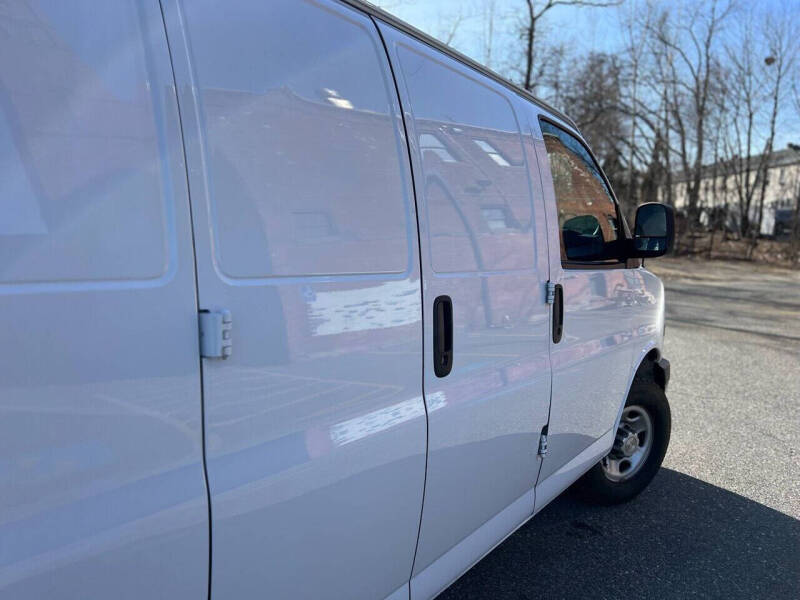 2020 Chevrolet Express 2500