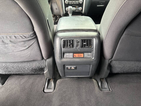2019 Nissan Pathfinder SV