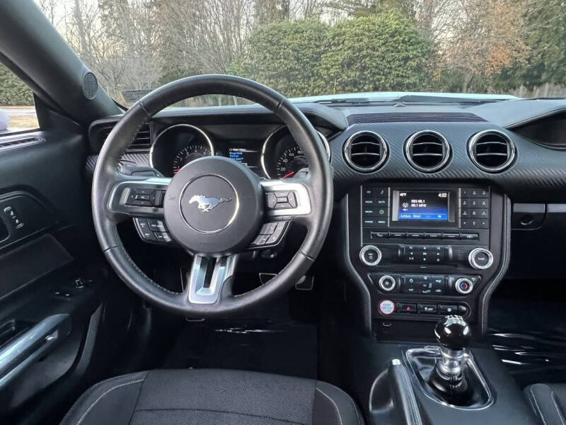 2015 Ford Mustang V6