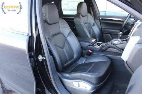 2014 Porsche Cayenne Platinum